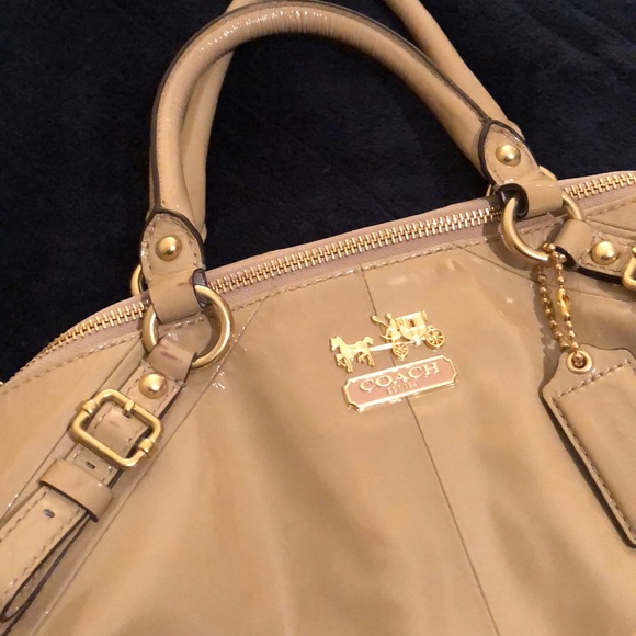 Taupe patent leather Coach satchel - Picture 2 of 4